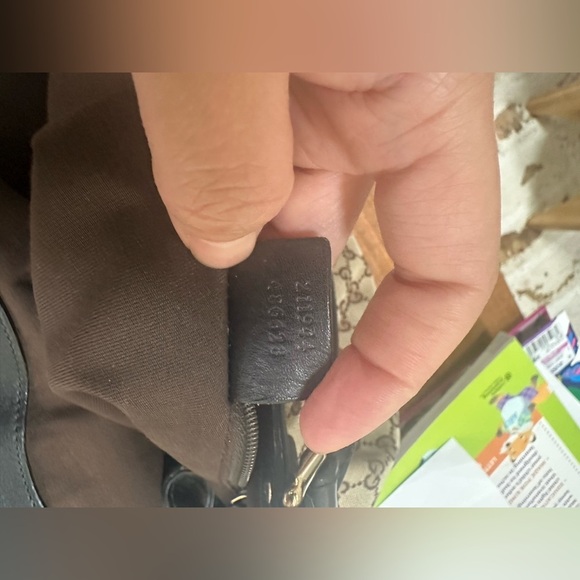 GUCCI GG Canvas Sukey Purse - Picture 12 of 14